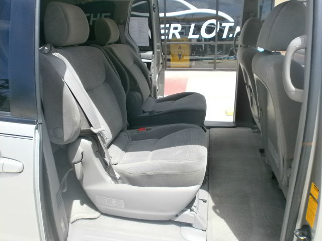 Toyota Sienna 2006 photo 23