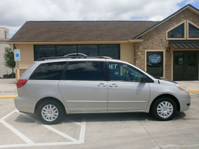 Toyota Sienna 2006 photo 28