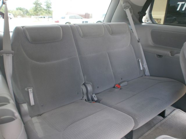 Toyota Sienna 2006 photo 29