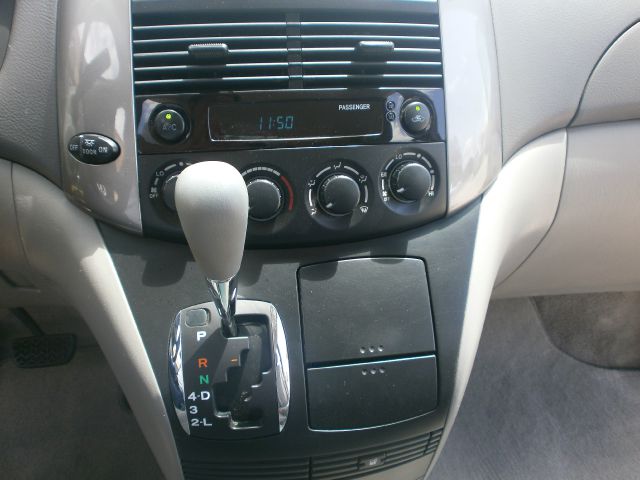 Toyota Sienna 2006 photo 31