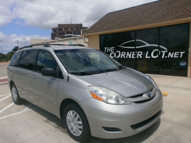 Toyota Sienna 2006 photo 8