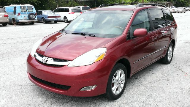 Toyota Sienna 2006 photo 4