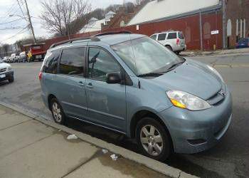 Toyota Sienna XLT 4.6L 4WD MiniVan