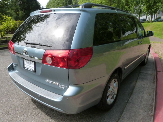 Toyota Sienna 2006 photo 10