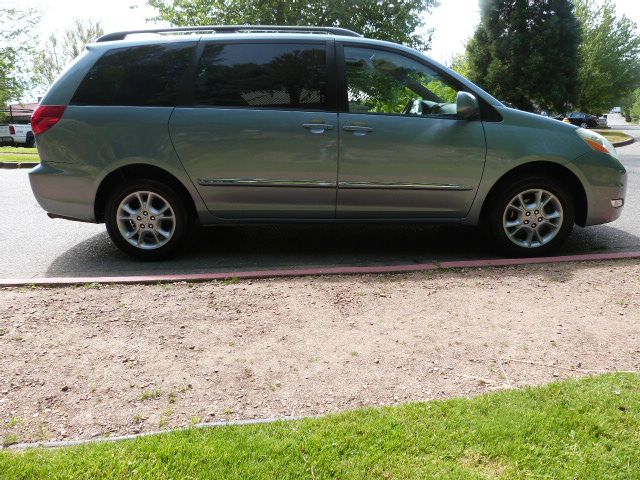 Toyota Sienna 2006 photo 13