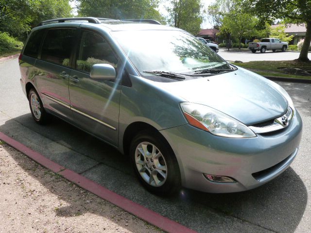 Toyota Sienna 2006 photo 14