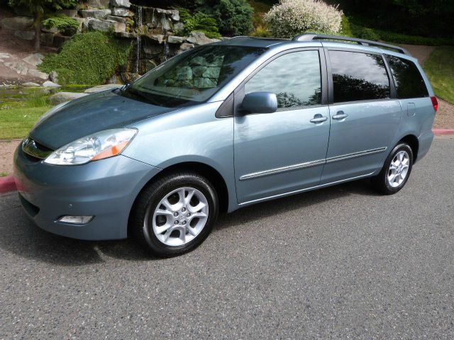 Toyota Sienna 2006 photo 17