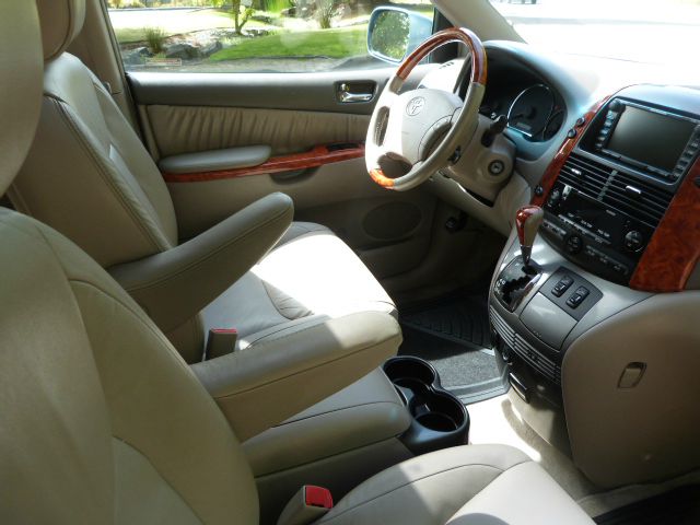 Toyota Sienna 2006 photo 3