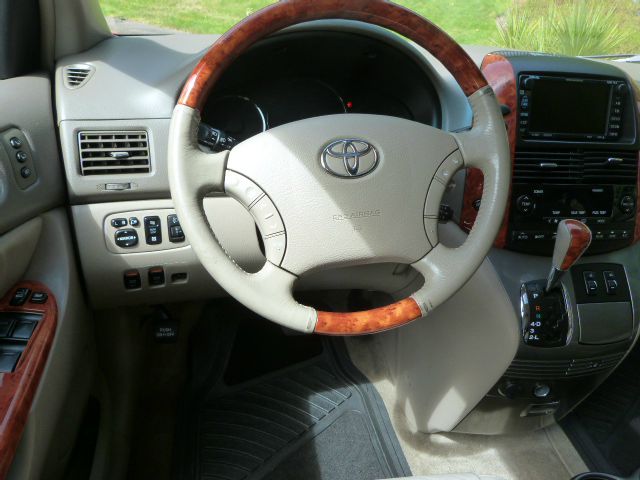 Toyota Sienna 2006 photo 5