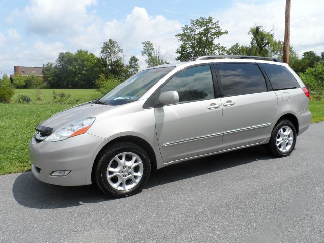 Toyota Sienna 2006 photo 3