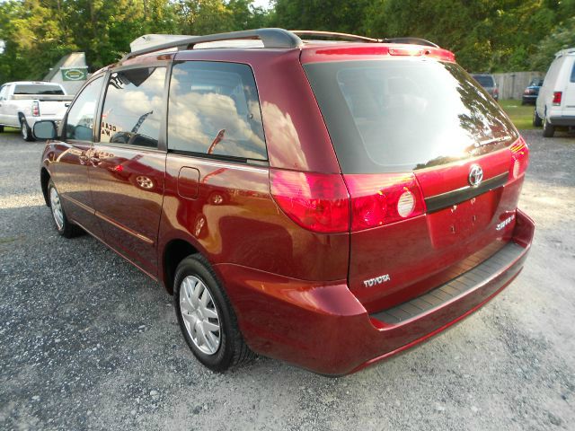 Toyota Sienna 2006 photo 10