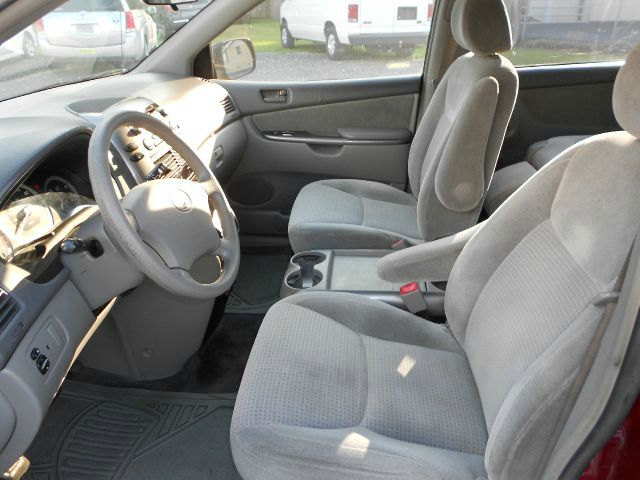 Toyota Sienna 2006 photo 4