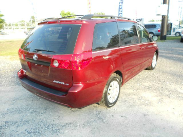 Toyota Sienna 2006 photo 5