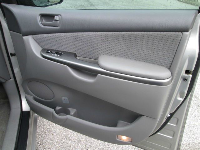 Toyota Sienna 2006 photo 10