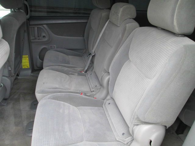 Toyota Sienna 2006 photo 4