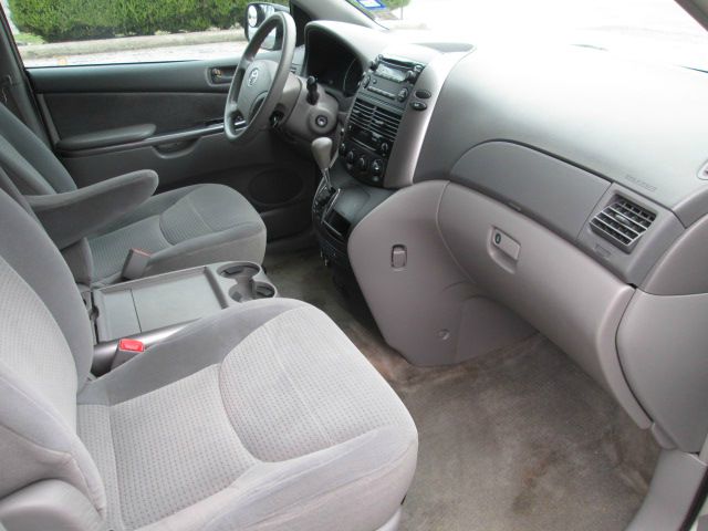 Toyota Sienna 2006 photo 9