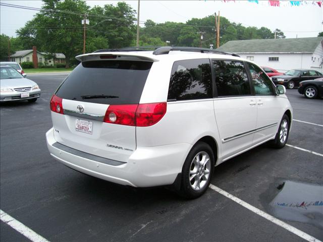 Toyota Sienna 2006 photo 4