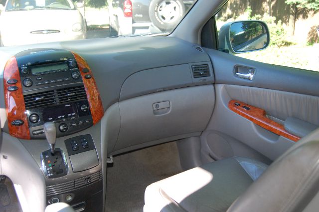 Toyota Sienna 2006 photo 0