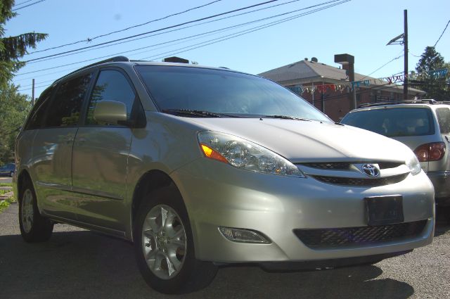 Toyota Sienna 2006 photo 9