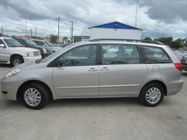 Toyota Sienna 2006 photo 4