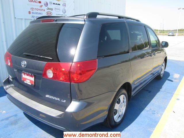 Toyota Sienna SEL Sport Utility 4D MiniVan