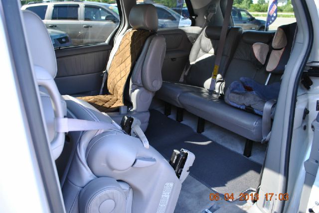 Toyota Sienna 2006 photo 10