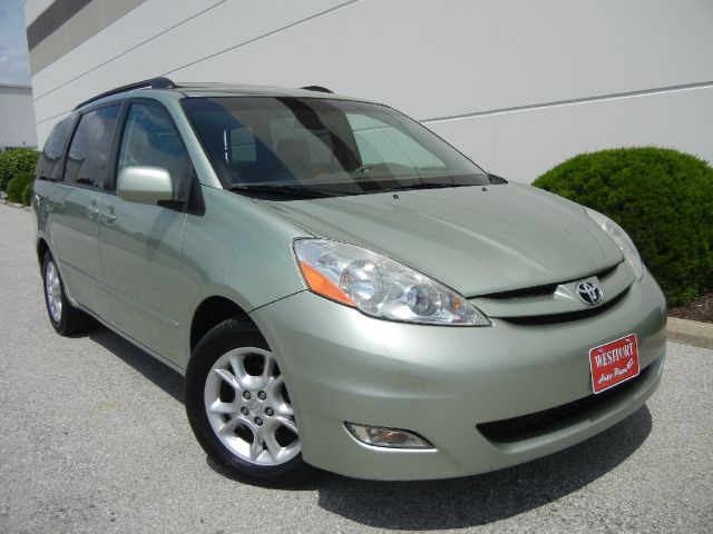 Toyota Sienna 2006 photo 30