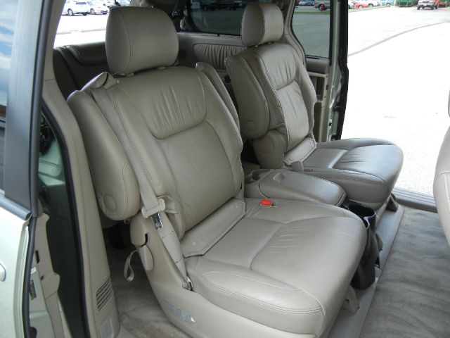 Toyota Sienna 2006 photo 4