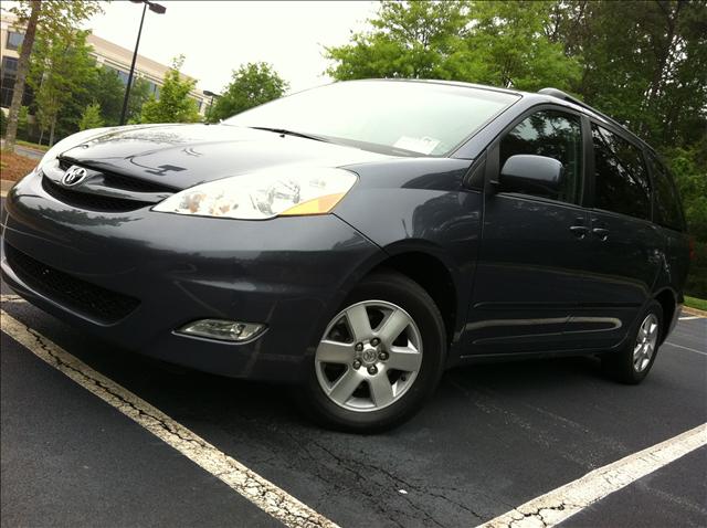 Toyota Sienna 2006 photo 5