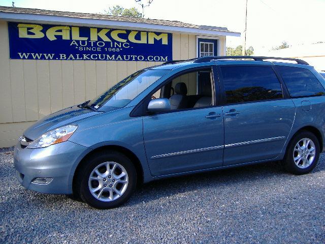 Toyota Sienna 2006 photo 1