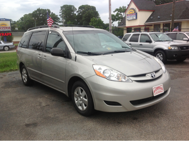 Toyota Sienna 2007 photo 4