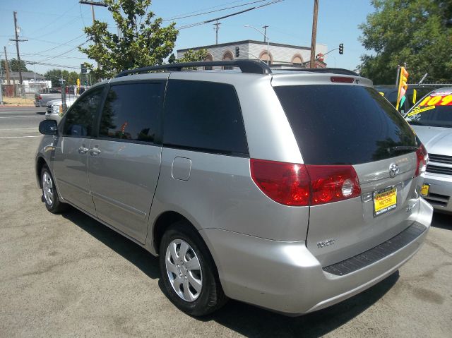 Toyota Sienna 2007 photo 9