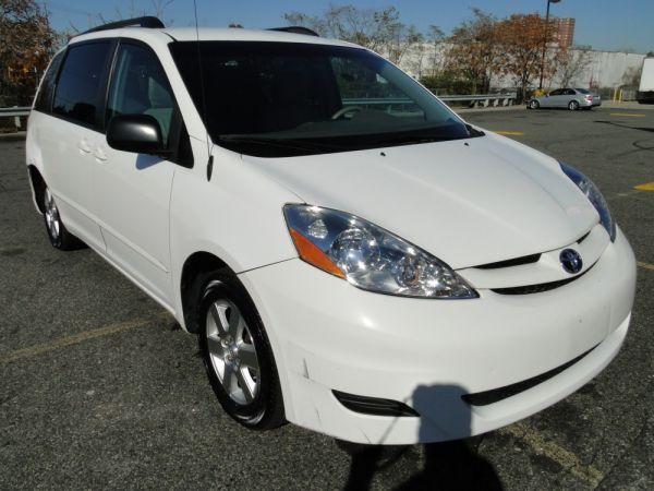 Toyota Sienna 2007 photo 3