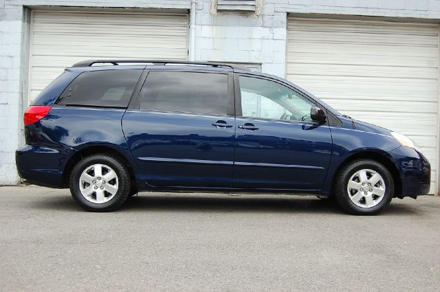 Toyota Sienna 2007 photo 5