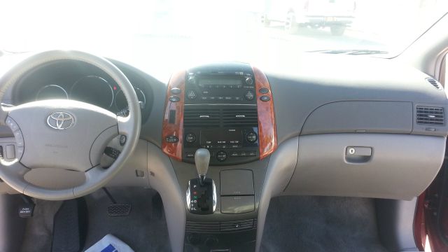 Toyota Sienna 2007 photo 6