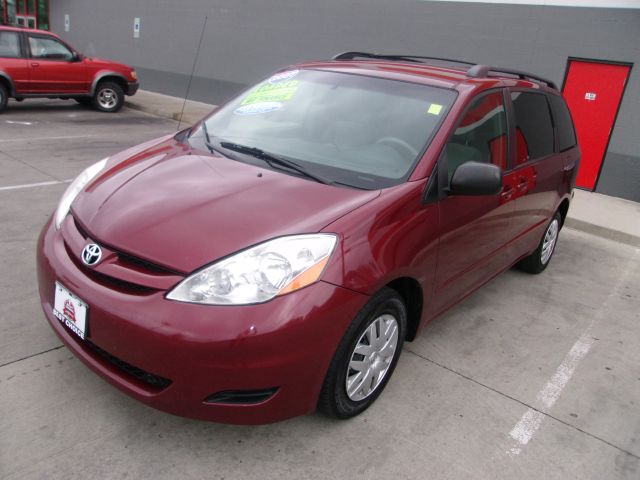 Toyota Sienna 2007 photo 4