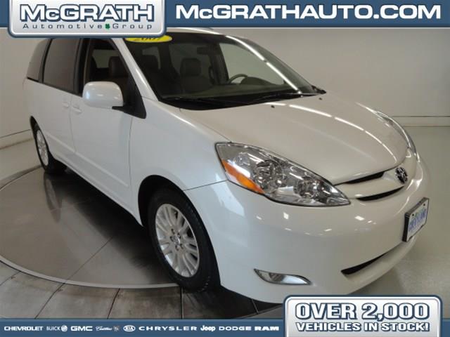 Toyota Sienna 2007 photo 2