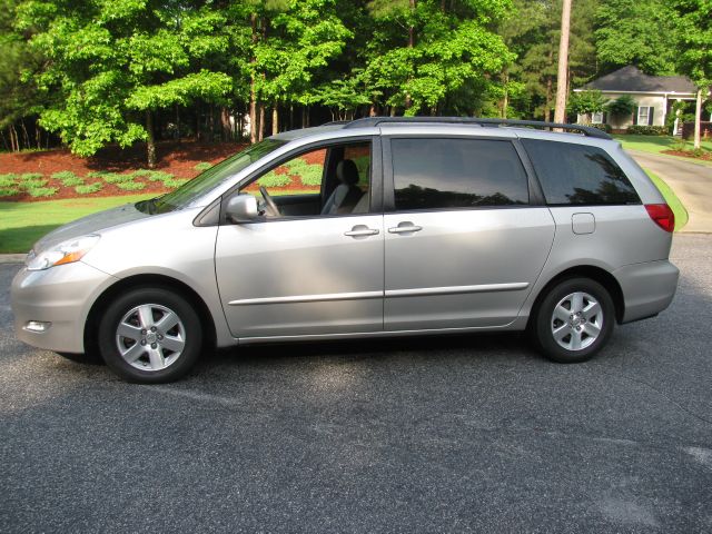 Toyota Sienna 2007 photo 13