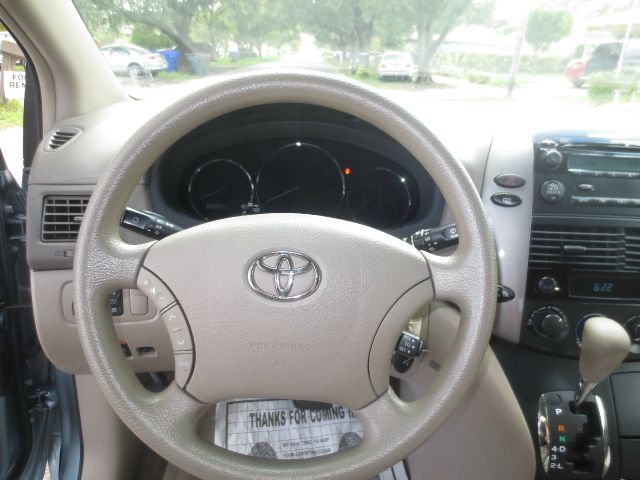 Toyota Sienna 2007 photo 3