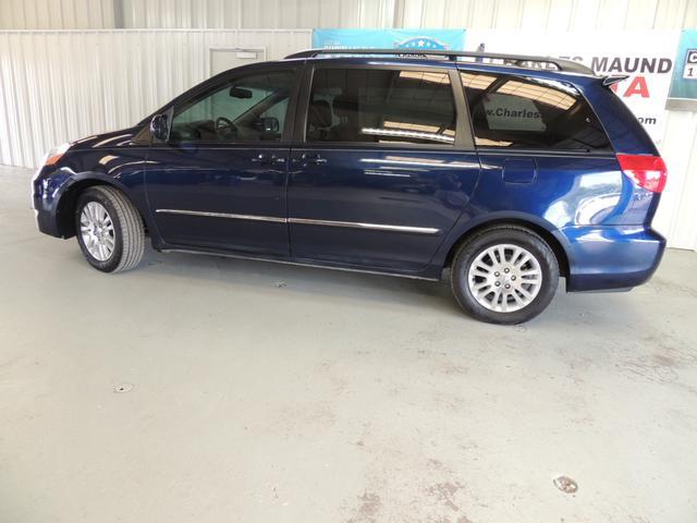 Toyota Sienna 2007 photo 16