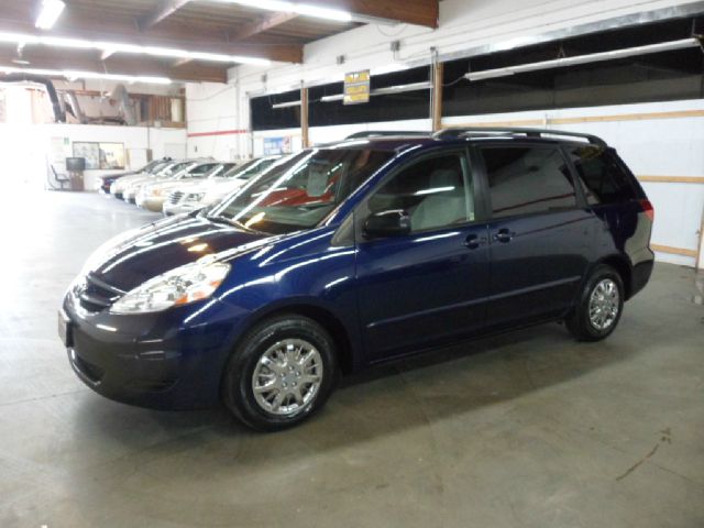 Toyota Sienna Preferred Sport Package MiniVan