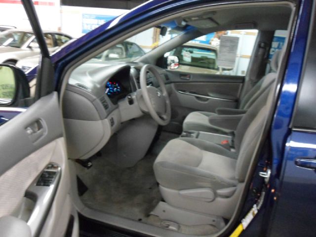 Toyota Sienna 2007 photo 9