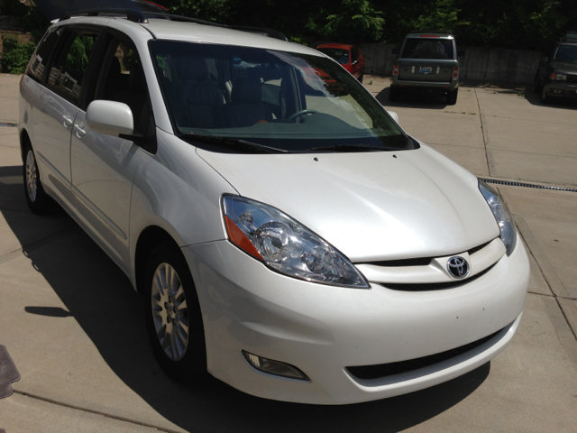 Toyota Sienna 2007 photo 3