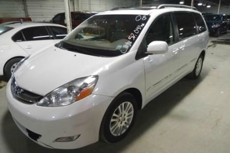 Toyota Sienna 2008 photo 1