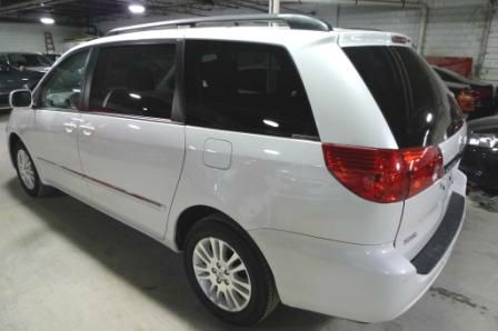 Toyota Sienna 2008 photo 3