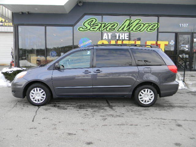 Toyota Sienna 2008 photo 3