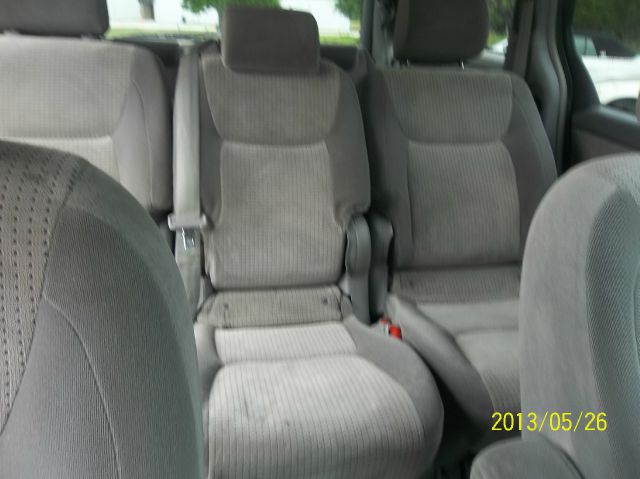 Toyota Sienna 2008 photo 5