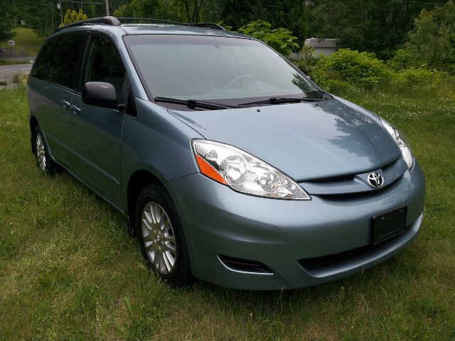 Toyota Sienna 2008 photo 29