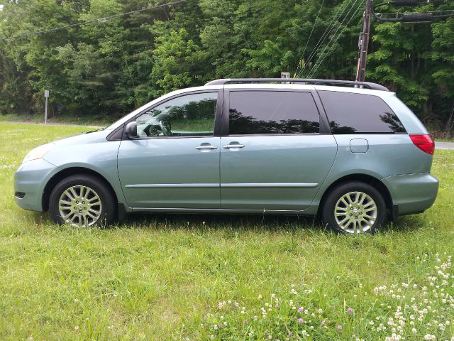 Toyota Sienna 2008 photo 7