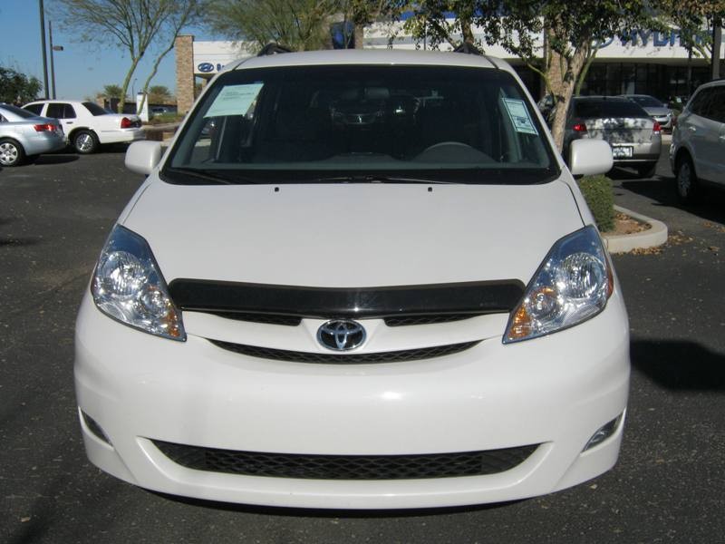 Toyota Sienna 2008 photo 3